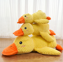 Calming Squeaky Duck Plush Pet Toy – Soothing Dog & Cat Toy in S/M/L Sizes