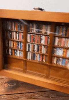 Anxiety Relief Shake Bookshelf Toy – Miniature Stress Relief Desk Decoration